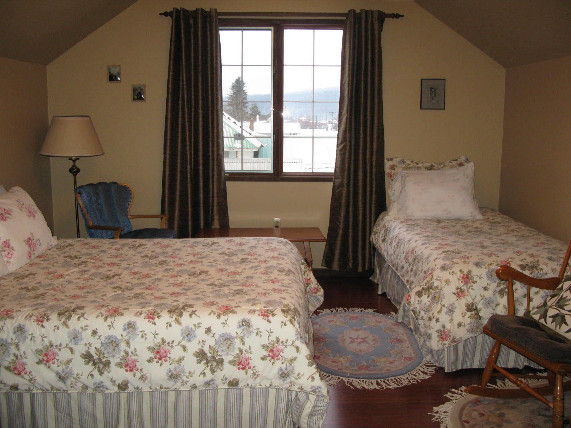 Country Comfort Bed And Breakfast Golden Exterior foto